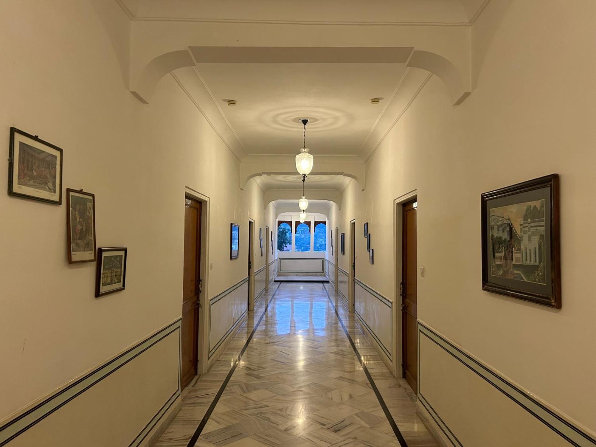 ג'איפור Adhbhut Hotel מראה חיצוני תמונה