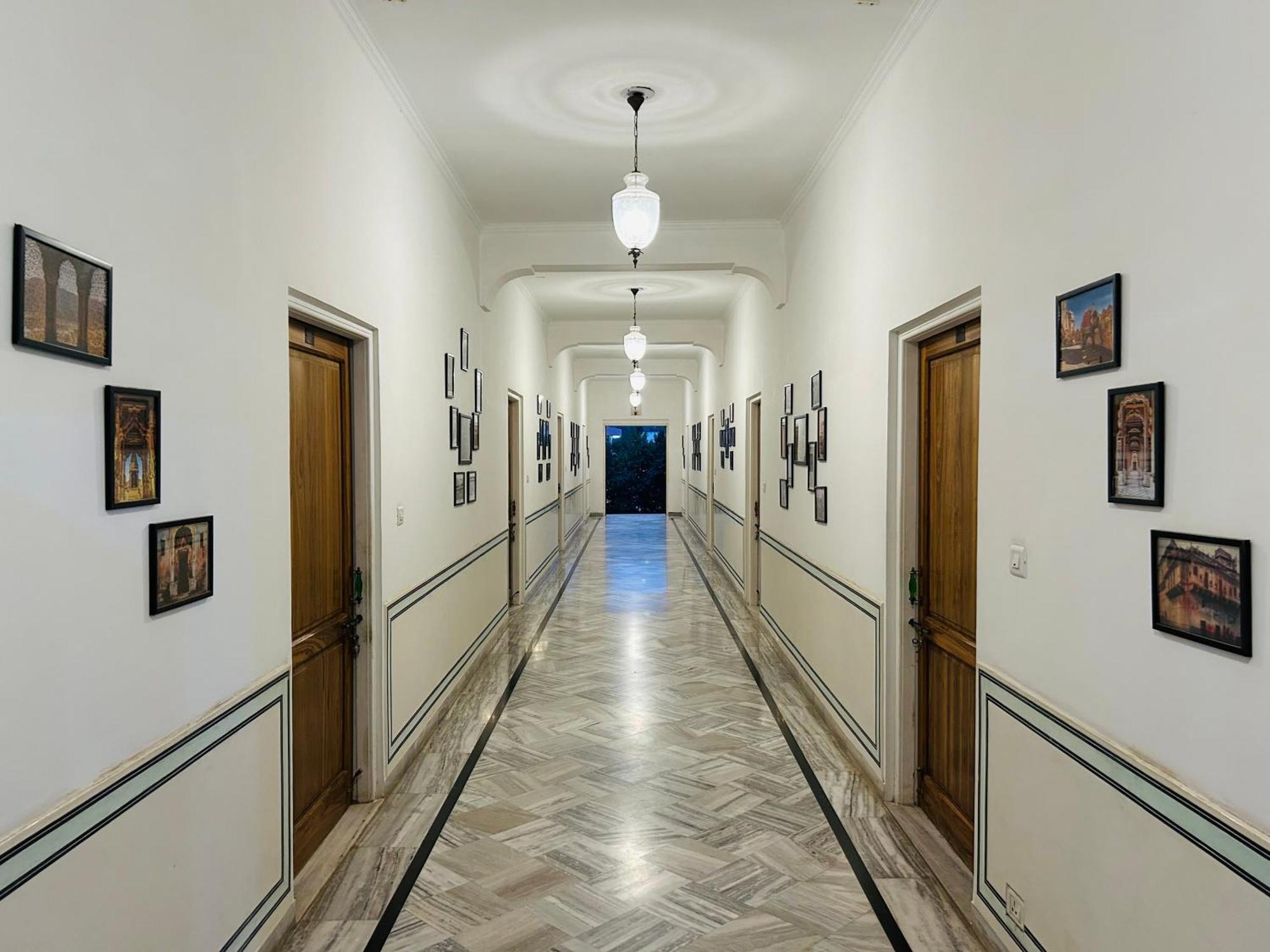 ג'איפור Adhbhut Hotel מראה חיצוני תמונה