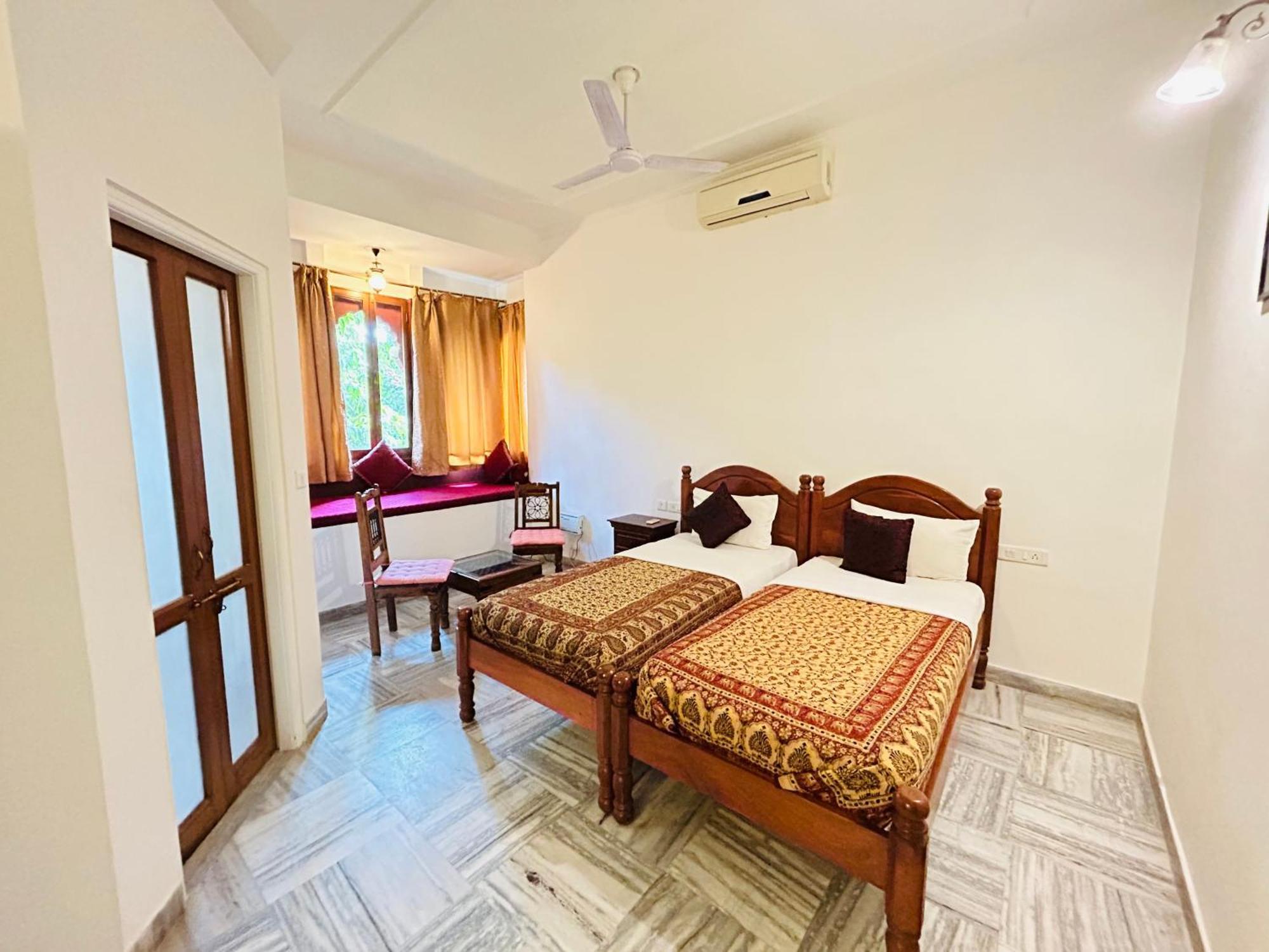 ג'איפור Adhbhut Hotel מראה חיצוני תמונה