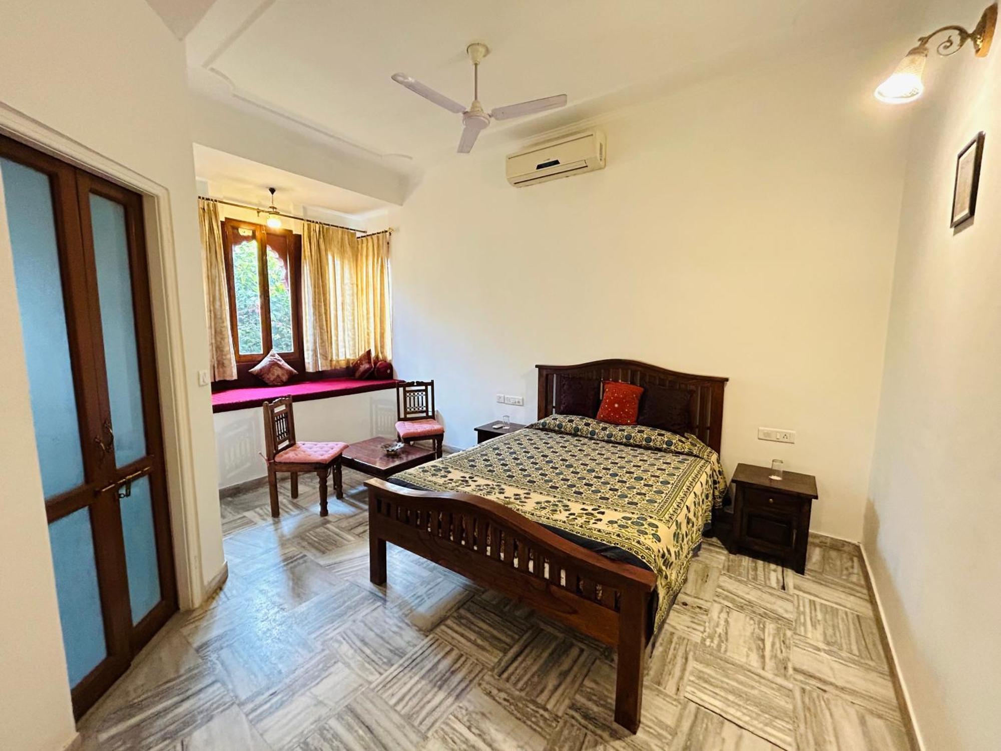 ג'איפור Adhbhut Hotel מראה חיצוני תמונה