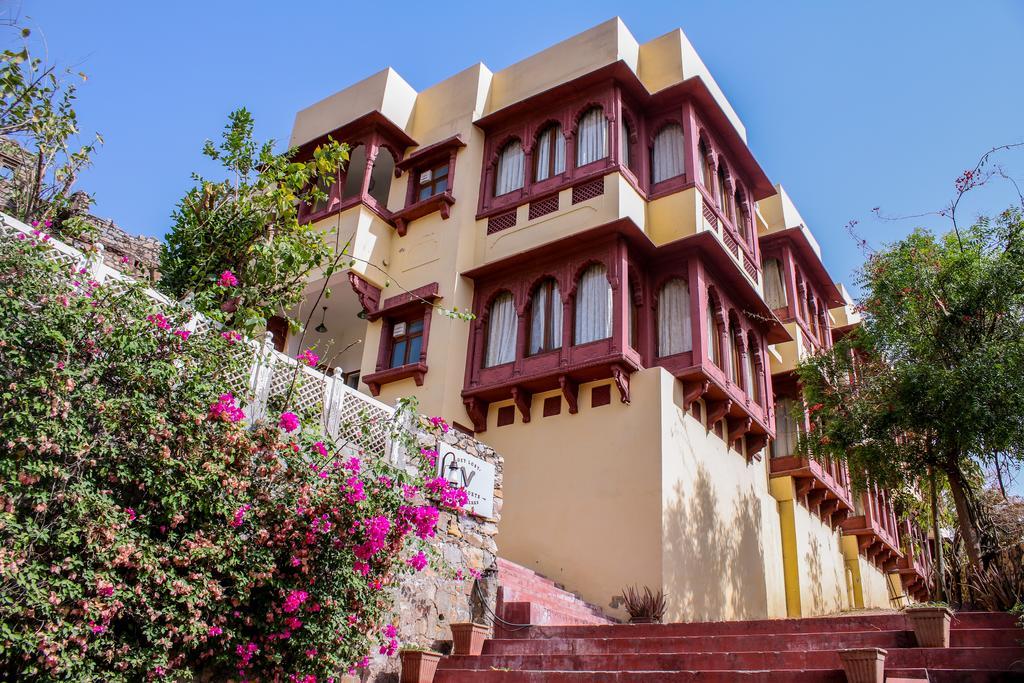 ג'איפור Adhbhut Hotel מראה חיצוני תמונה