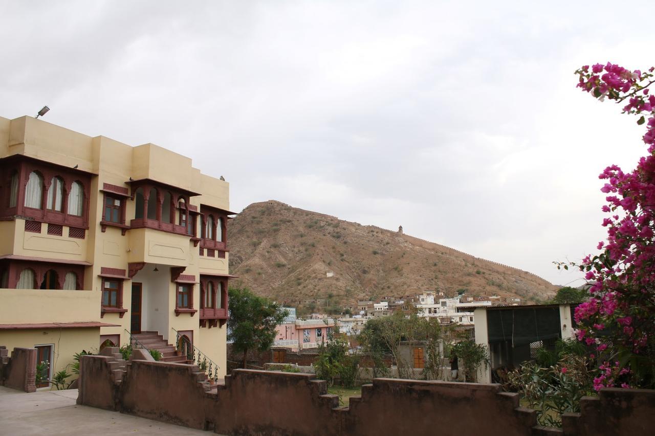 ג'איפור Adhbhut Hotel מראה חיצוני תמונה