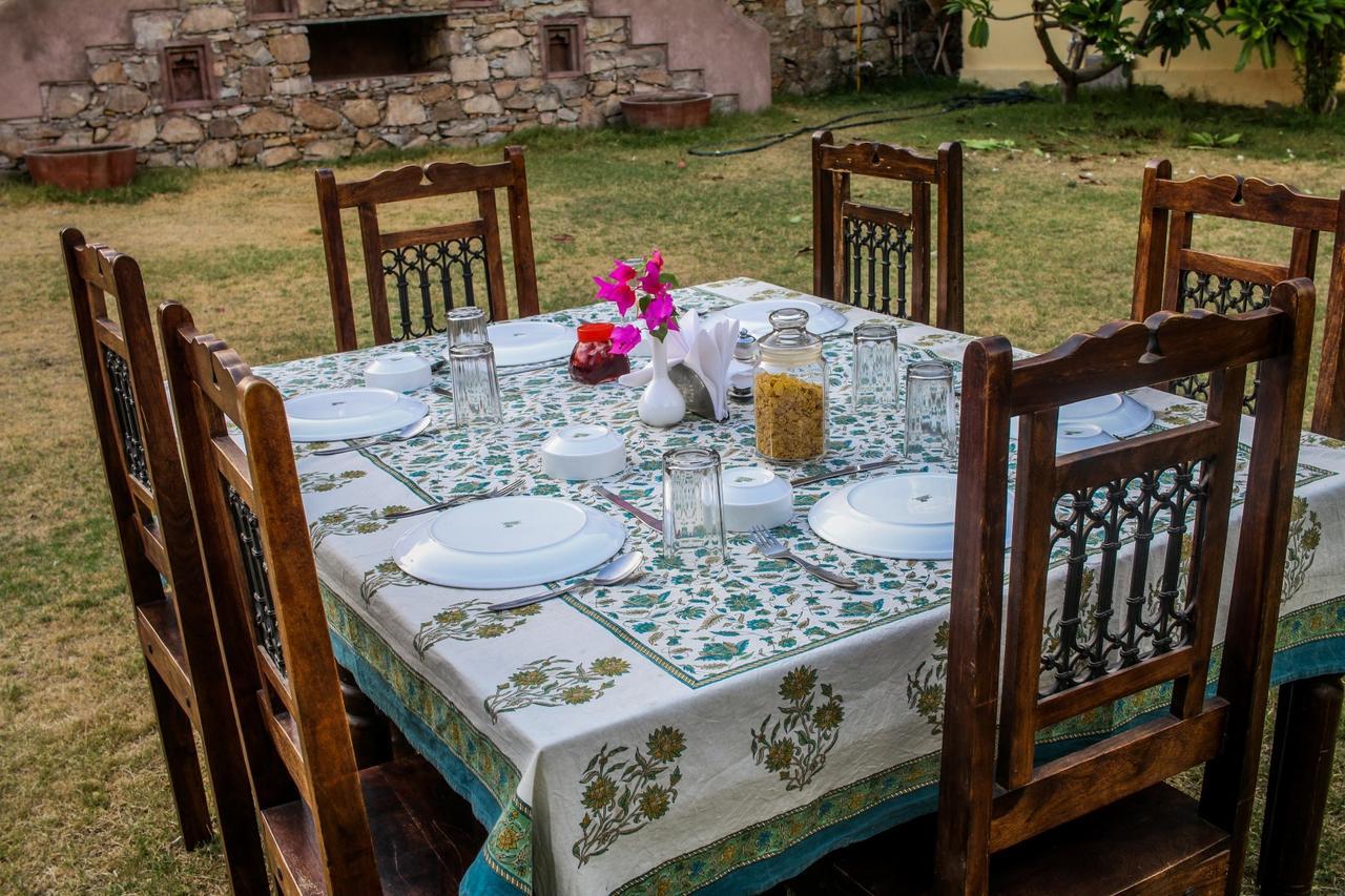 ג'איפור Adhbhut Hotel מראה חיצוני תמונה